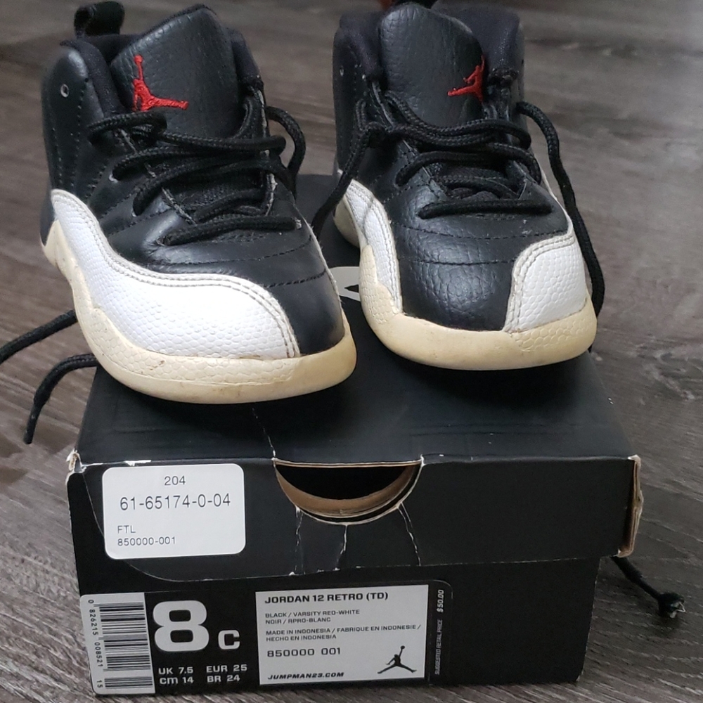 Jordan 12 Retro size 8c